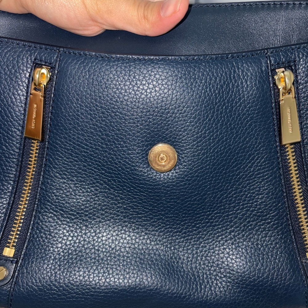 Michael Kors Bedford Legacy Leather Flap Shoulder Bag - Picture 4 of 9